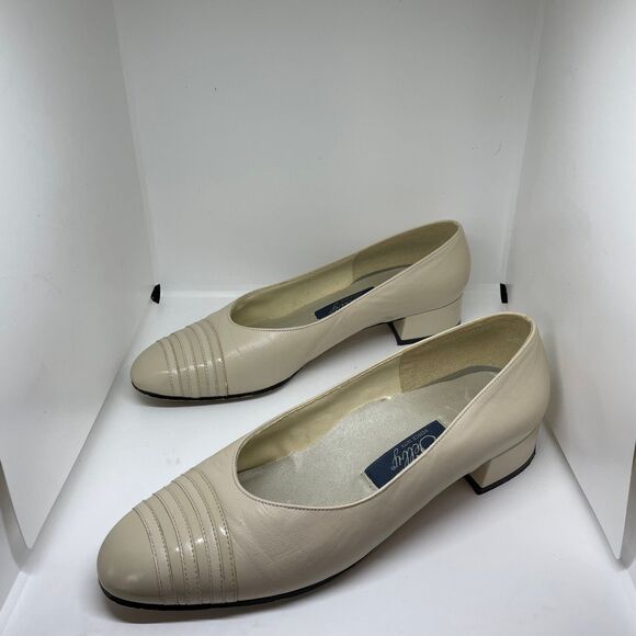 VINTAGE SELLY COMFORT FLEX HEELS LEATHER CREAM WHITE WOMEN'S SIZE 8.5 - Picture 3 of 11